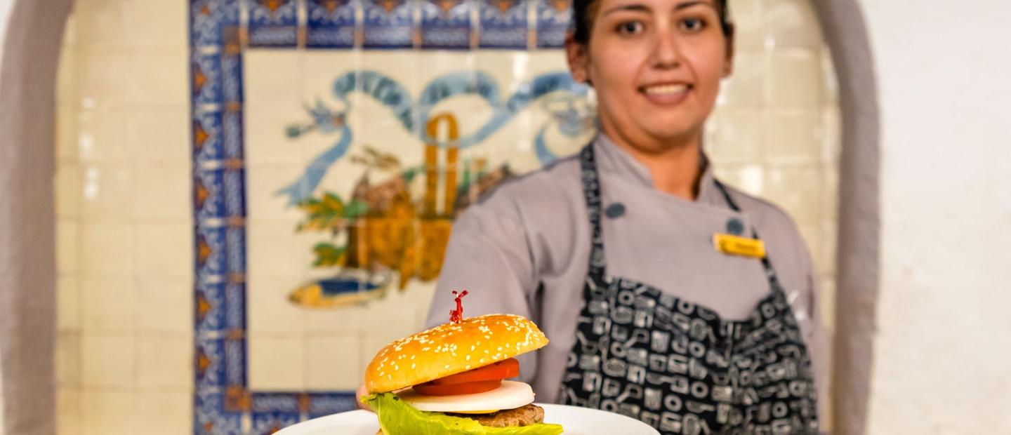 Los Delfines Los Delfines